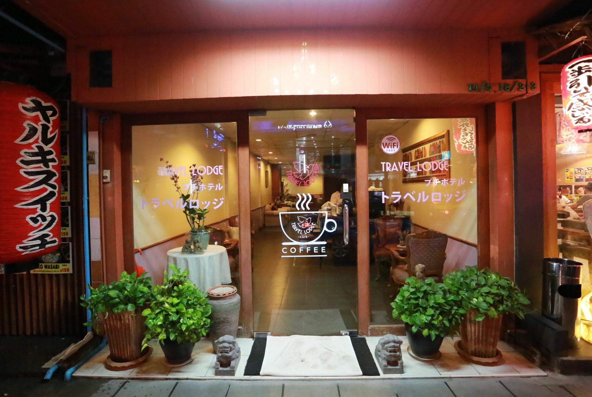 Travel Lodge Surawong (Adults Only) Bangkok Exterior foto
